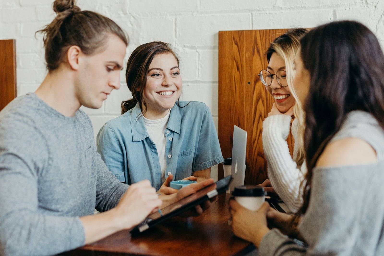 EdgeMaker — turning conversations into customers